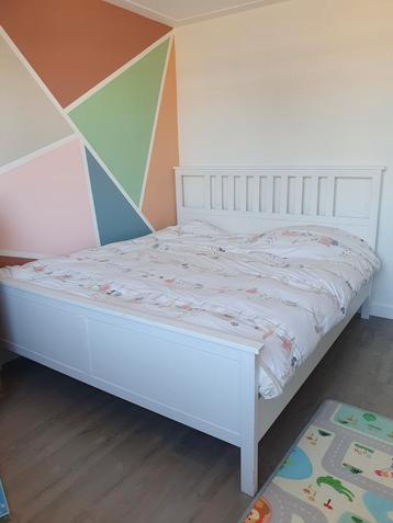 Ikea Hemnes bedframe met lattenbodems 180*200