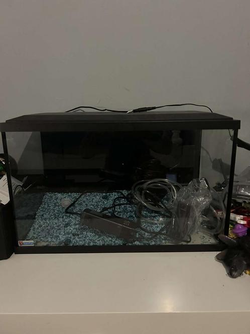 Aquarium set, Dieren en Toebehoren, Vissen | Aquaria en Toebehoren, Zo goed als nieuw, Leeg aquarium, Ophalen