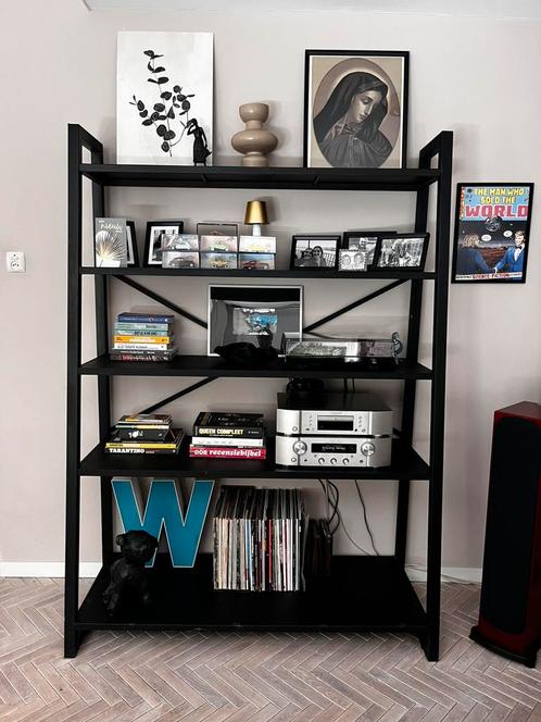 Mooi zwart wandmeubel, wandrek, open kast., Huis en Inrichting, Kasten | Wandmeubels, Gebruikt, 150 tot 200 cm, Minder dan 150 cm