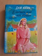 BLOEMEN VOOR EEN VLINDER DUBBELROMAN  Dolf Kloek dubbelroman, Ophalen of Verzenden, Gelezen, Nederland