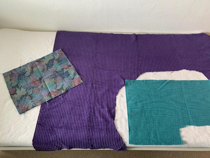 3 lappen meubelstof: Cretonne, Velours en Rib., Hobby en Vrije tijd, Stoffen en Lappen, Zo goed als nieuw, Overige materialen