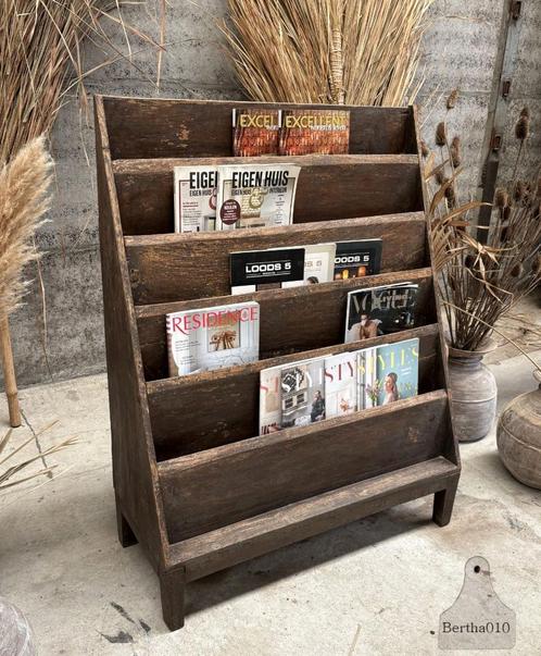 Oud tijdschriftenrek; leuk voor B&B informatie in de buurt, Huis en Inrichting, Woonaccessoires | Krantenbakken en Lectuurbakken