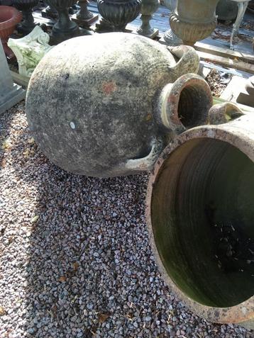 2 XXL aardewerk / terracotta olijfkruik  beschikbaar voor biedingen