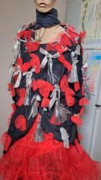 Zwart jasje met rood/zilver strikjes, Ophalen of Verzenden, Zo goed als nieuw, Carnaval