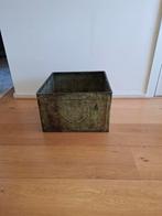 Ijzeren kist houtbak, Huis en Inrichting, Woonaccessoires | Kisten, Ophalen, Zo goed als nieuw, Minder dan 50 cm, Minder dan 50 cm