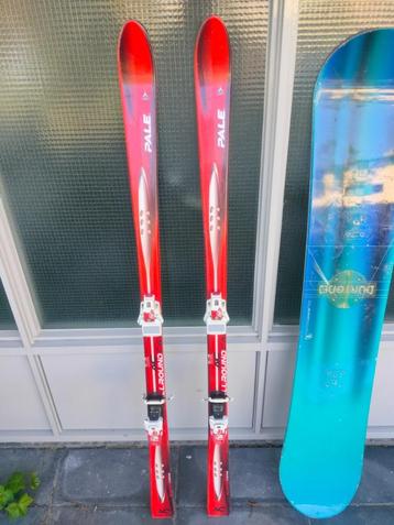 Te koop: ski's – in goede staat beschikbaar voor biedingen