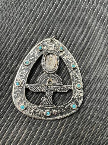 Vintage Zilverkleurige Hanger met Turquoise beschikbaar voor biedingen