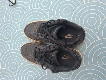 Nike Dames Sportschoenen Maat 38 beschikbaar voor biedingen