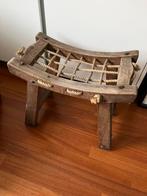 BRUTALIST. KRUKJE/ VOETENBANKJE., Huis en Inrichting, Krukjes, Ophalen, Zo goed als nieuw, Hout