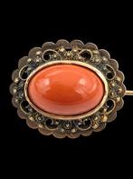 14 karaats gouden klederdracht Broche met Bloedkoraal, Sieraden, Tassen en Uiterlijk, Antieke sieraden, Verzenden, Goud, Broche