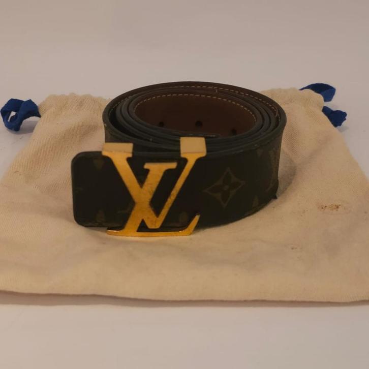 Louis Vuitton Belt/Riem Mono 90, Sieraden, Tassen en Uiterlijk, Uiterlijk | Lichaamsverzorging, Gebruikt