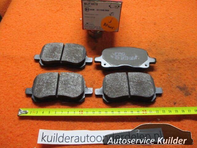 Remblokken voorzijde Toyota corolla E11 met versterkt chassi, Auto-onderdelen, Remmen en Aandrijving, Toyota, Nieuw, Ophalen of Verzenden