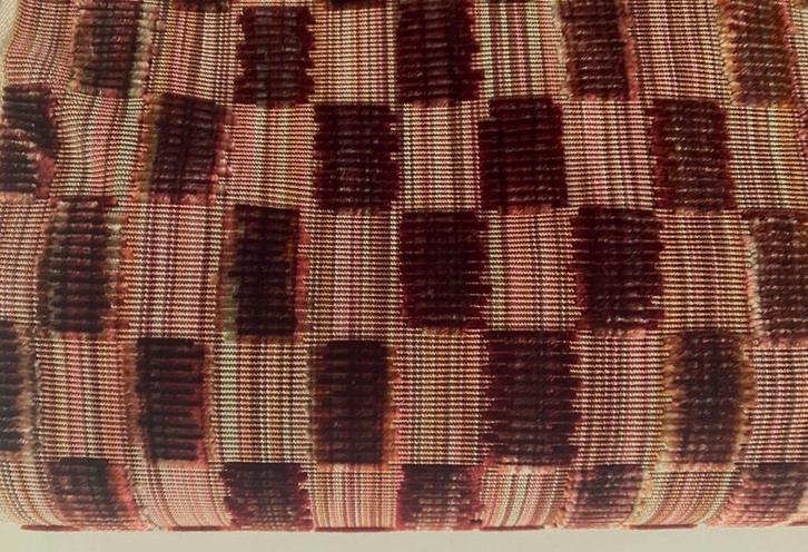 Pierre Frey Saqqarah; exclusieve meubelstof; roze+rood+groen, Hobby en Vrije tijd, Stoffen en Lappen, Nieuw, Katoen, 120 cm of meer