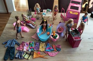 Barbie Speelset met camper beschikbaar voor biedingen