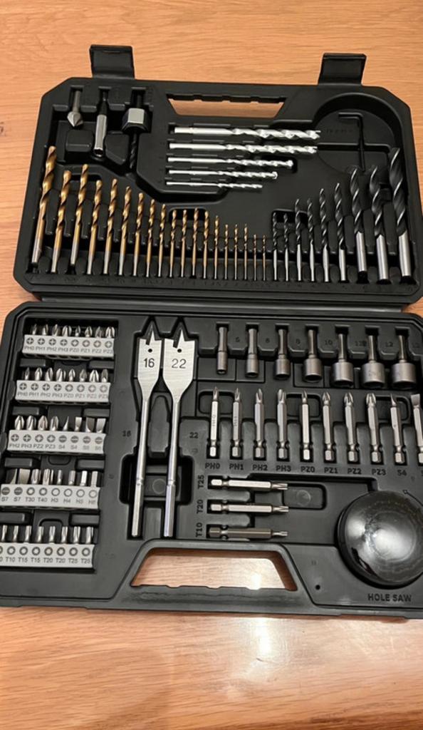 Nu €30!! Bosch 103-delige TiN-gecoate boor- en schroefbitset, Hobby en Vrije tijd, Overige Hobby en Vrije tijd, Nieuw, Verzenden