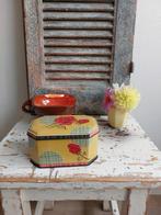 Vintage blikje met 2 roosjes, Ophalen of Verzenden