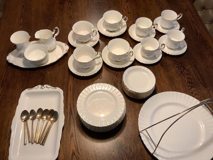 royal Albert koffie servies Val D’or, Antiek en Kunst, Antiek | Servies los, Ophalen of Verzenden