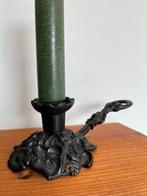 Oude kandelaar voor lange kaars, zwart gietijzer, Ophalen of Verzenden, Overige materialen