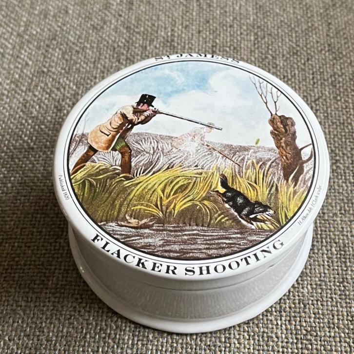 Porseleinen zalfpot, Antiek en Kunst, Antiek | Porselein, Ophalen of Verzenden