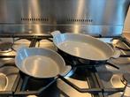 Set van twee gietijzeren ovenschalen / verzenden of ophalen, Ophalen, Zo goed als nieuw, Gietijzer, Koekenpan of Braadpan