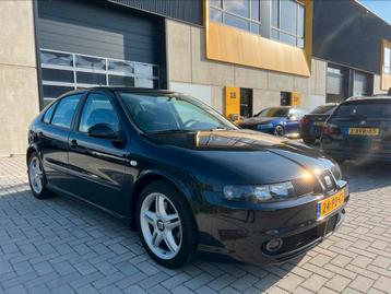 Seat Leon 1.8 20VT 132KW 2004 Zwart Topsport 180pk beschikbaar voor biedingen