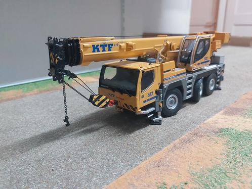 Liebherr ltm 1050 wsi  KTF, Hobby en Vrije tijd, Modelauto's | 1:50, Zo goed als nieuw, Hijskraan, Tractor of Landbouw, Wsi, Ophalen of Verzenden