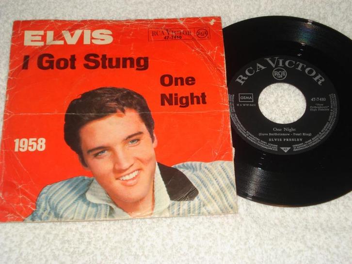 Elvis Presley  One Night  Jaartal Hoes  Duitsland    Orgine, Cd's en Dvd's, Vinyl Singles, Zo goed als nieuw, Single, 7 inch, Ophalen of Verzenden