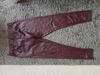 Leer look wijn rode broek, Kleding | Dames, Legging, Nieuw, Ophalen of Verzenden, Maat 44/46 (L)
