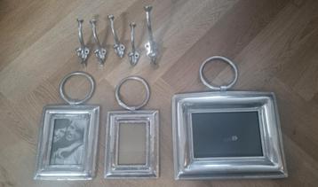 3 riviera maison fotolijsten en 5 wandhaken  beschikbaar voor biedingen