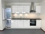 Te Huur Zeer Luxe Woonunit van 81 m² met 3 slaapkamers, Zakelijke goederen, Machines en Bouw | Keten en Containers, Ophalen