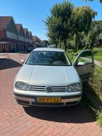 Golf 4 - 1.6 rijd niet - koppeling kapot, Auto diversen, Schadeauto's, Ophalen, Zilver of Grijs, Benzine