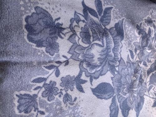 Dralon polyester deken XL 210 x 230 blauw wit, Huis en Inrichting, Woonaccessoires | Plaids en Woondekens, Zo goed als nieuw, Ophalen