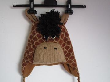 Nr.168: Muts hand made Choobi Wool Australia maat M Als Nieu beschikbaar voor biedingen
