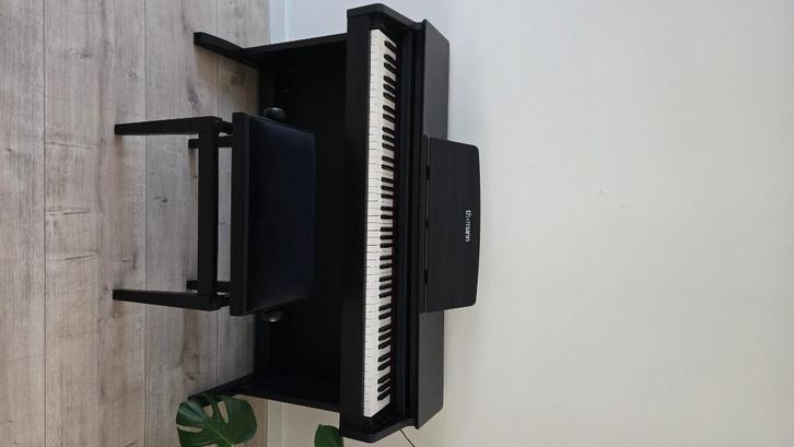 Digitale piano set incl bankje en koptelefoon, Muziek en Instrumenten, Piano's, Zo goed als nieuw, Piano, Zwart, Digitaal, Ophalen