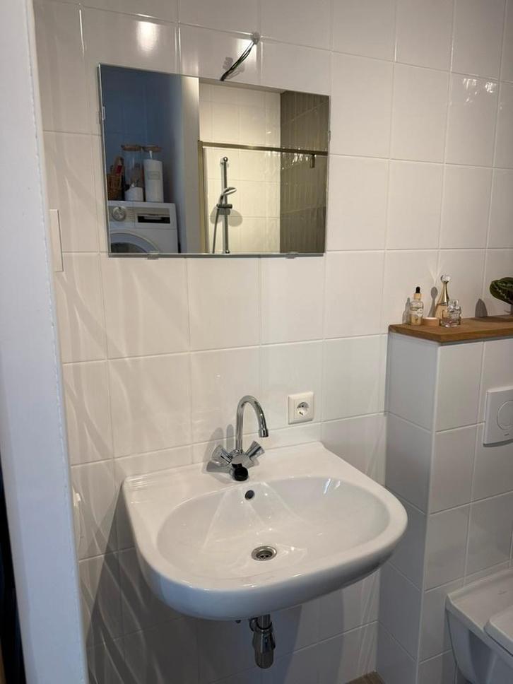 Villeroy & Boch wastafel + Grohe kraan + spiegel, Huis en Inrichting, Badkamer | Badkamermeubels, Zo goed als nieuw, Wasbak of Wastafel