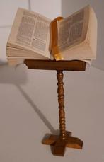 Miniatuur lessenaar met boek 1:12, Ophalen of Verzenden, Zo goed als nieuw, Decoratie