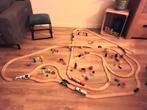 Super mooie zeer grote houten treinbaan met veel extra's, Kinderen en Baby's, Speelgoed | Houten speelgoed, Ophalen of Verzenden