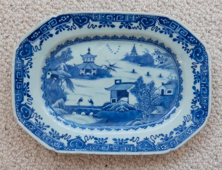 Blauw-witte Qianlong schaal (1735-1796), Antiek en Kunst, Antiek | Porselein, Ophalen of Verzenden