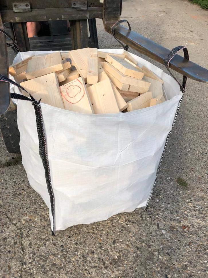 BIGBAGS met vuren/grenen zaagafval – perfect haardhout!, Tuin en Terras, Haardhout, Blokken, Overige houtsoorten, Minder dan 3 m³
