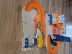 Hot wheels garage, Kinderen en Baby's, Speelgoed | Racebanen, Gebruikt, Ophalen, Handmatig, Racebaan