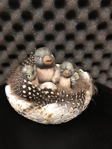 leuk vogelnestje decoratie veertjes ei vogeltjes beschikbaar voor biedingen