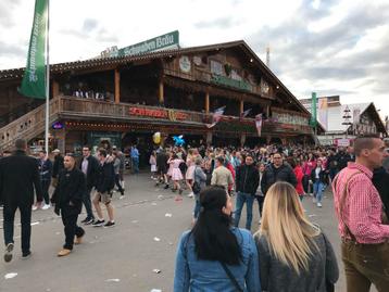 Oktoberfest stuttgart 5 persoons weekend tickets 3-4 oktober beschikbaar voor biedingen
