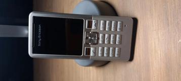 Sony Ericcson T250i  telefoon retro zonder lader beschikbaar voor biedingen