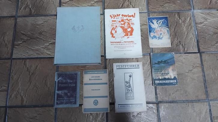 Boekjes, Arbeitsbuch en folders WO2, Verzamelen, Militaria | Tweede Wereldoorlog, Boek of Tijdschrift, Nederland, Ophalen of Verzenden