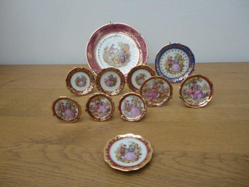 11 prachtige Limoges France miniatuur bordjes van porselein, Verzamelen, Porselein, Kristal en Bestek, Zo goed als nieuw, Bord of Schaal