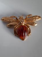 Vintage goudkleurige broche insect met amberkleurig lijf, 4 tot 7 cm, Ophalen of Verzenden