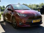 Toyota Yaris 1.5 Hyb. Dynamic ACHTER CAMERA-NAVI-BLUETOOTH -, 450 kg, Gebruikt, Euro 6, 450 kg