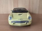 1:18 Maisto Ford Thunderbird, Ophalen of Verzenden, Zo goed als nieuw, Maisto