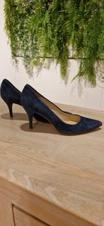 Donker blauwe pumps maat 38, Ophalen of Verzenden, Zo goed als nieuw, Blauw