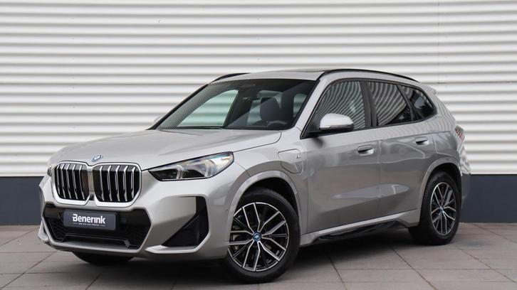 BMW X1 xDrive30e M-Sport | Head-up | Panoramadak | Trekhaak, Auto's, BMW, Bedrijf, Te koop, X1, 360° camera, 4x4, ABS, Achteruitrijcamera